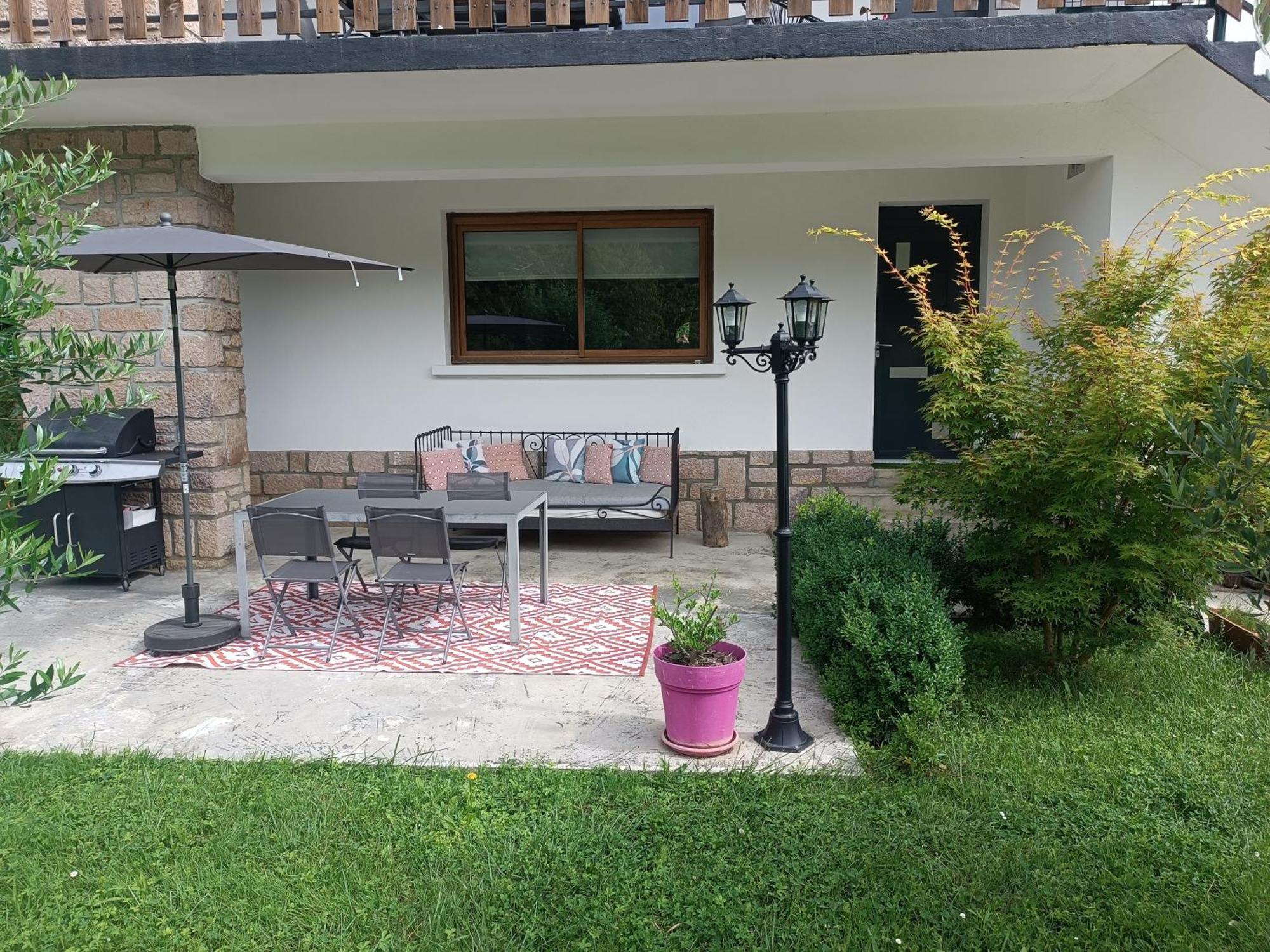 Le Jardin De Moulis, Saint Girons, Ariege, Pyrenees, Bed and Breakfast Buitenkant foto